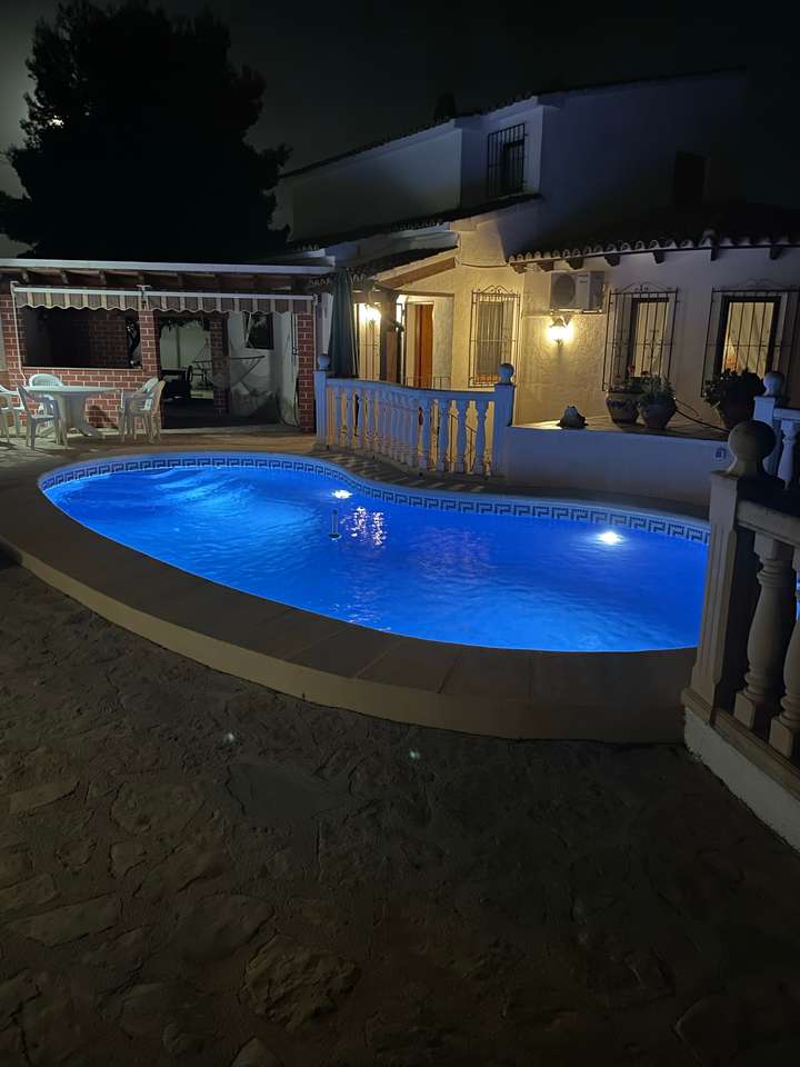 Ferienhaus in Calpe Costa Blance Spanien Poolansicht Nachts